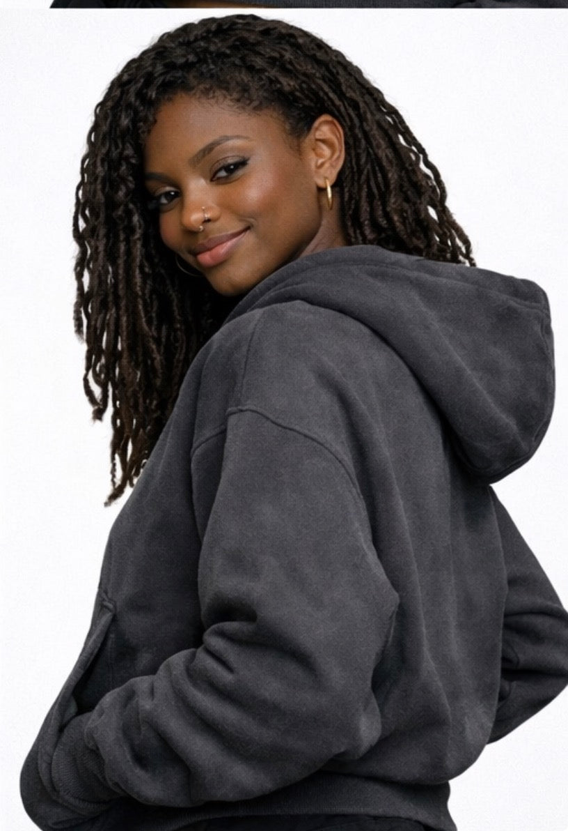 BLK n’ GLD Crop // 01